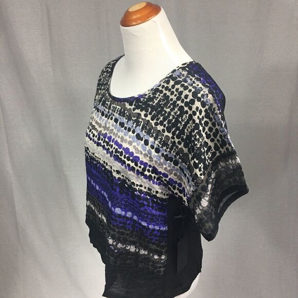 Line Dot NWT black blue patterned short sleeved top Medium - Picture 4 of 9